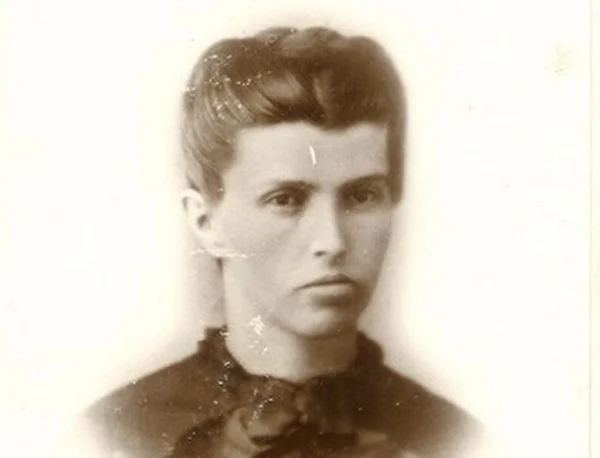 Emma Snodgrass
