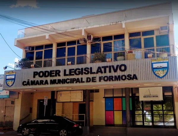 Presidente e controlador da Câmara de Formosa são presos em operação
