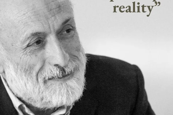 Imagem em preto e branco de Carlo Petrini - Metrópoles
