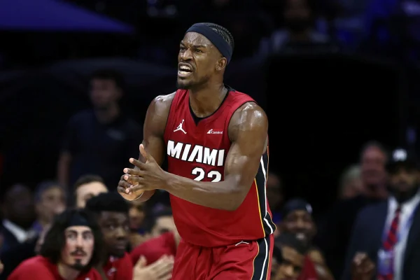 Imagem colorida de Jimmy Butler, jogador do Miami Heat- Metrópoles