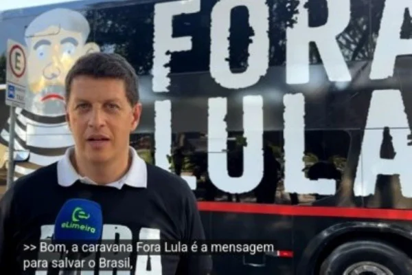 O candidato ao Senado Ricardo Salles fala sobre ônibus de campanha
