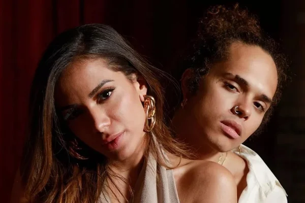 Vitão? Pai de Anitta revela que cantora está comprometida