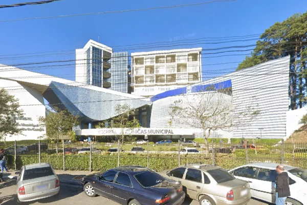 Imagem colorida de Hospital das Clínicas em São Bernardo do Campo. Metrópoles