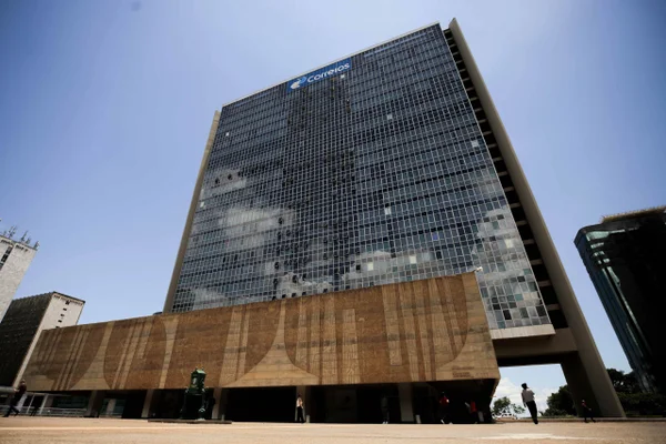 Fachada do prédio sede dos Correios e detalhes de agência da empresa, no Setor Bancário Norte, em Brasília metrópoles 7