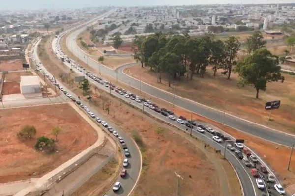 Trânsito entre São Sebastião e o Jardim Botânico - Metrópoles