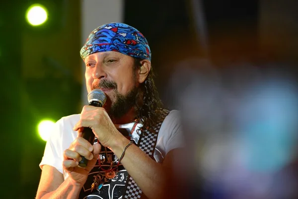 Diga que valeu! Cantor Bell Marques encerra evento Na Praia 2017