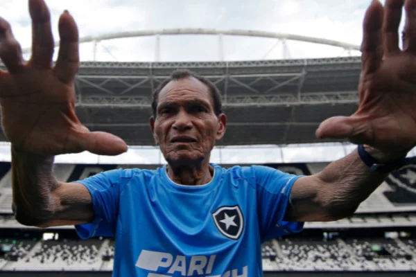 Foto colorida do goleiro Manga, ídolo de Botafogo, Internacional e Nacional - URU - Metrópoles