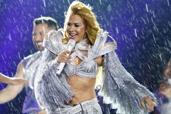 Joelma durante a gravação do Isto É Calypso em Brasília