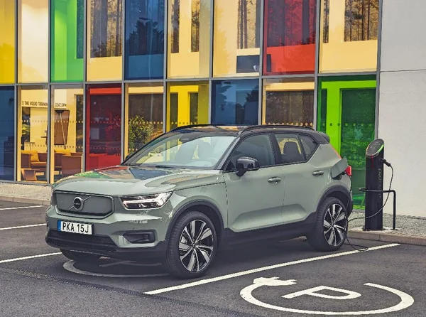 Volvo confirma: carro  elétrico chega este ano; vendas, só online 