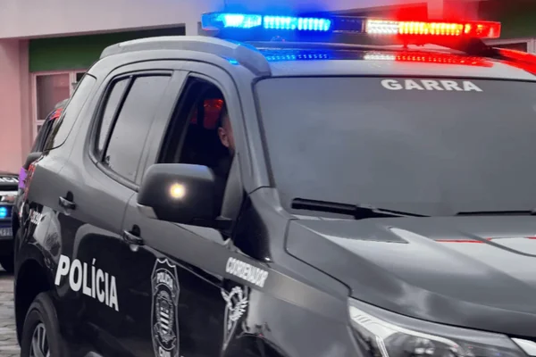 Operação da Polícia Civil cumpre nove mandados de busca e apreensão e seis de prisão contra os investigados