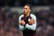 Aston Villa chegou ao sétimo jogo invicto