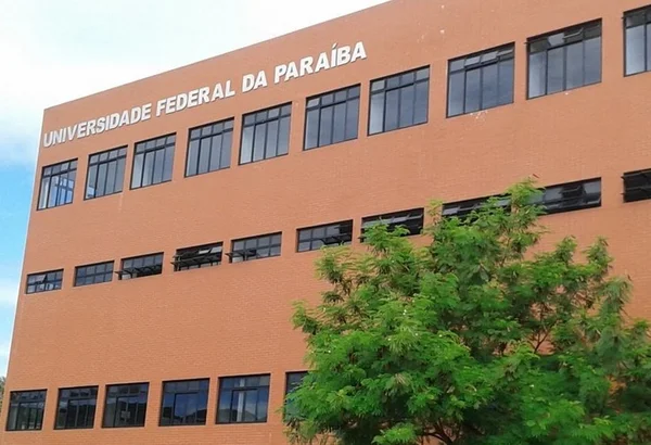 Universidade Federal da Paraíba abre vagas com salários de R$ 4 mil