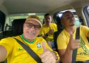 Fabrício Queiroz participa de manifestação do 7 de Setembro
