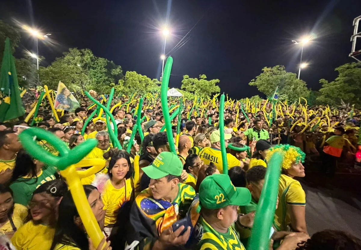 Ato de Flávio Bolsonaro, em Manaus Ato de Flávio Bolsonaro, em Manaus