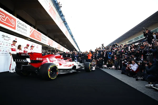 Kubica surpreende com a Alfa Romeo e lidera dia de testes da F1