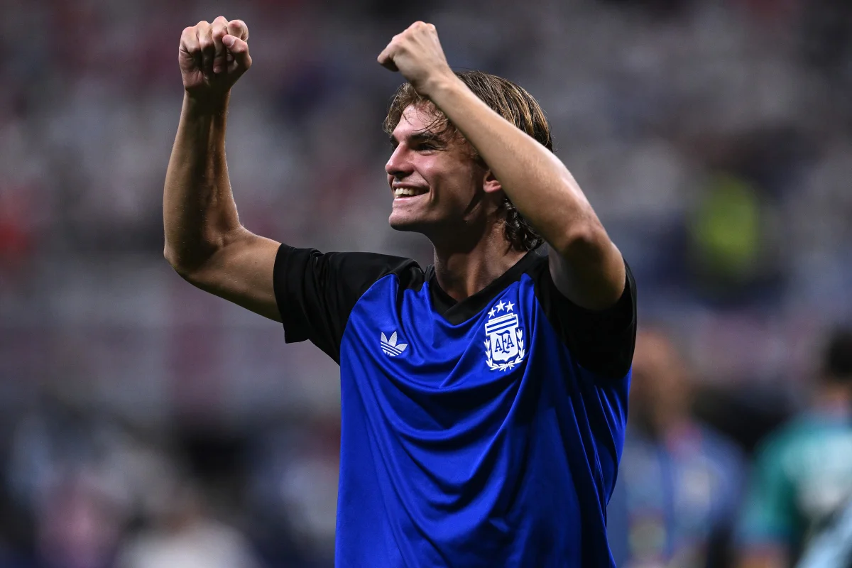 Ex-Botafogo é favorito para assumir camisa 10 de Lionel Messi na Argentina - imagem 2 Ex-Botafogo é favorito para assumir camisa 10 de Lionel Messi na Argentina - imagem 2