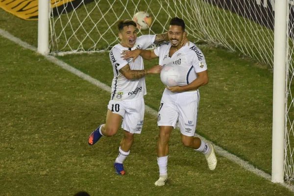 Santos Soteldo e Jean Motta