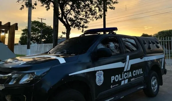 Imagem colorida, viatura da policia civil de Mato Grosso.
