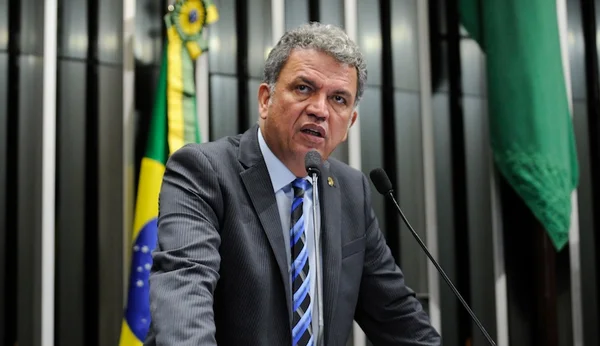 Senador Sérgio Petecão