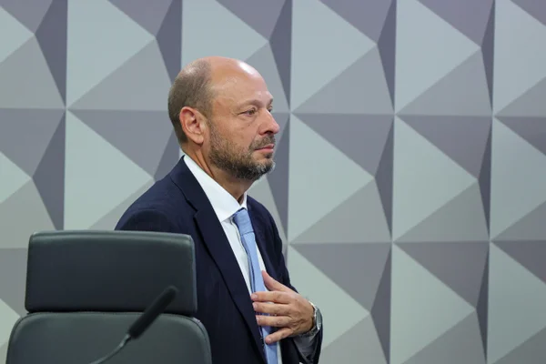 Comissão Parlamentar Mista de Inquérito CPMI do INSS o presidente do INSS, Gilberto Waller Júnior Metrópoles 1