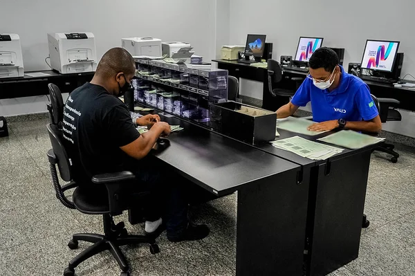 Saiba como solicitar 2ª via da carteira de identidade sem sair de casa