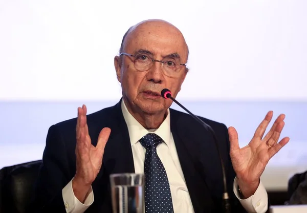 Governo vai criar teto para dívida pública