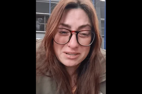 professora caco de vidro alunos suspensos