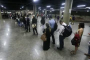 Também está prevista a melhoria nas estações, em termos de funcionabilidade, acessibilidade, segurança e informação ao usuário Também está prevista a melhoria nas estações, em termos de funcionabilidade, acessibilidade, segurança e informação ao usuário