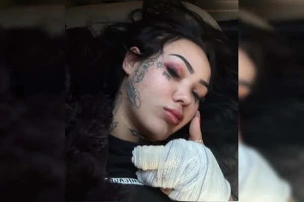 Influencer brasiliense agoniza ao ser esfaqueada por ex em live