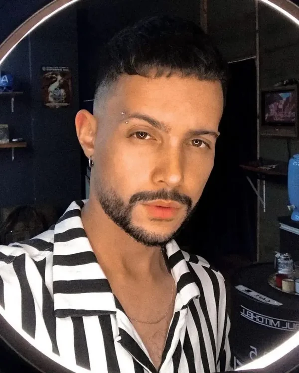 Morte de influenciador do Paraná que enfrentava câncer gera comoção na web