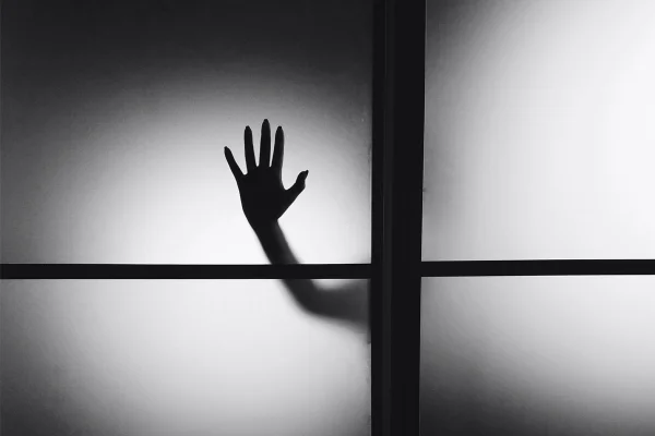 Mulher trans é achada morta dentro da própria casa em Alagoas