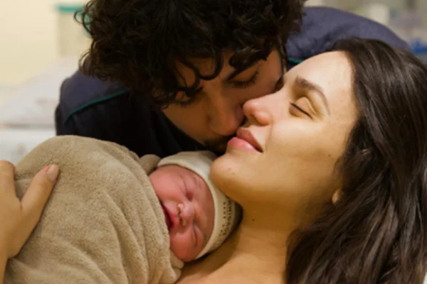Nattan e Rafa Kalimann celebram nascimento da primeira filha, Zuza Helena Kalimann de Cesário
