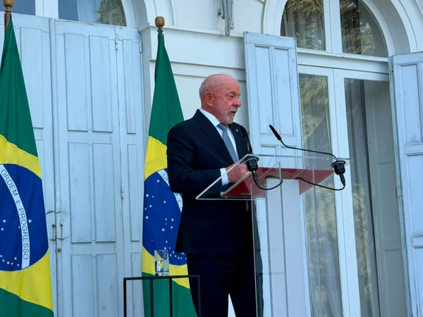 “Foi a melhor conversa que tive com Zelensky”, diz Lula após reunião