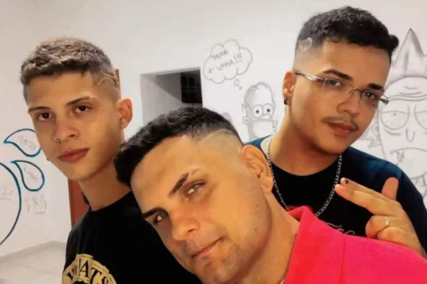 O trisal de Bauru (SP) havia oficializado a união estável em um Cartório de Registro de Títulos e Documentos. Relacionamento acabou em maio - Metrópoles
