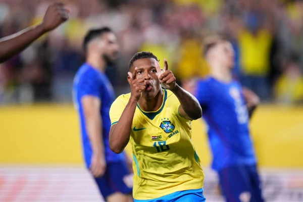 Brasil vence Croácia no último amistoso antes da convocação final