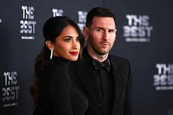 Ronaldo ou Romário, em forma, destronariam o veterano Messi