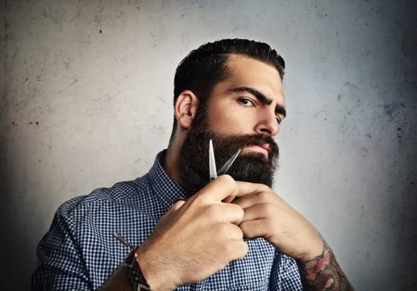 Quer deixar a barba crescer? Confira dicas para cuidar bem dos fios