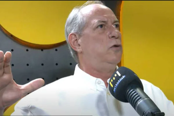 Ciro Gomes em entrevista na Bahia