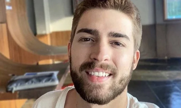 Estudante de medicina acusado de abusar de 4 crianças é considerado foragido