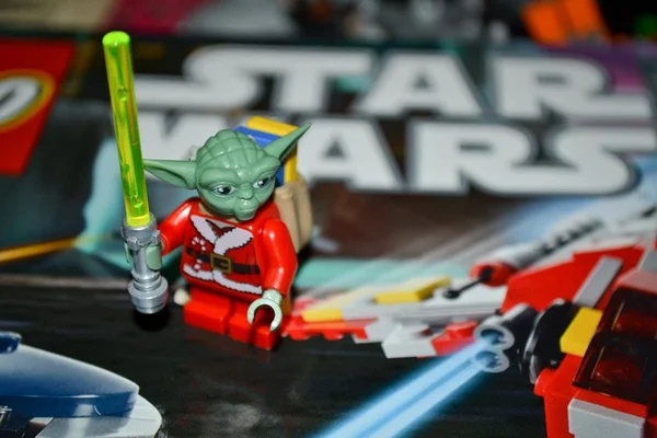 Disney+ anuncia especial de Natal versão Lego de Star Wars