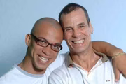Carlos Eduardo de Jesus, o Dudu (esquerda), filho de Carlinhos de Jesus