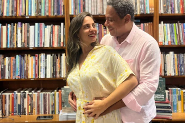 Deputados Orlando Silva e Fernanda Melchionna anunciam gravidez