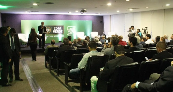 Jacaré marca presença no evento de lançamento da Copa Verde