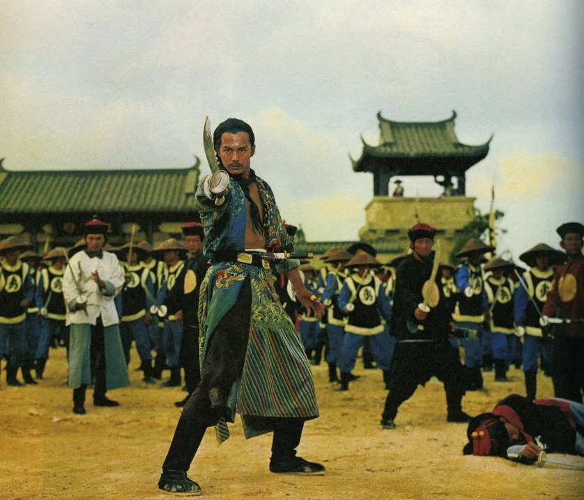 <b>Irmãos de Sangue (1973), de Chang Cheh</b>. Um dos melhores e mais exatos longas de Chang Cheh. Realizado na passagem do filme de espadachim para o filme de kung fu. Guerra, poder, amizade e cobiça. Grande
coreografia de ação <b>Irmãos de Sangue (1973), de Chang Cheh</b>. Um dos melhores e mais exatos longas de Chang Cheh. Realizado na passagem do filme de espadachim para o filme de kung fu. Guerra, poder, amizade e cobiça. Grande
coreografia de ação