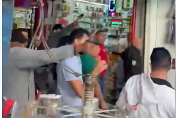 Vídeo: seguranças atiram durante confusão na região da Rua 25 de Março