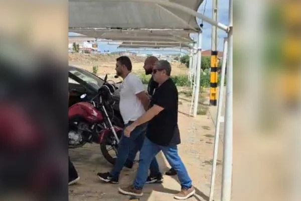 Veja momento em que cunhado de Fernandinho Beira-Mar, do CV, é preso
