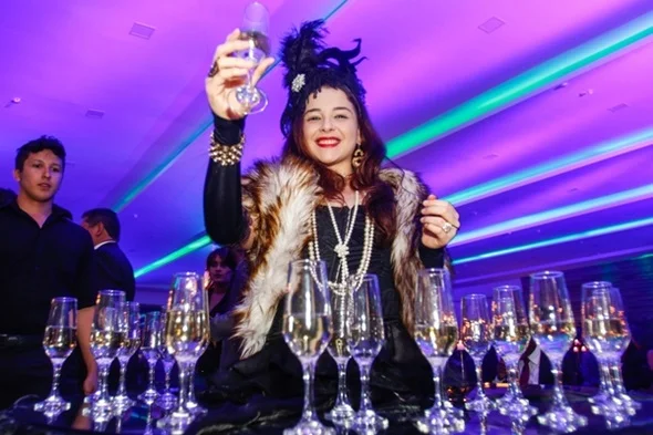 Minas Clube lança novo espaço de festa com degustação de bufês