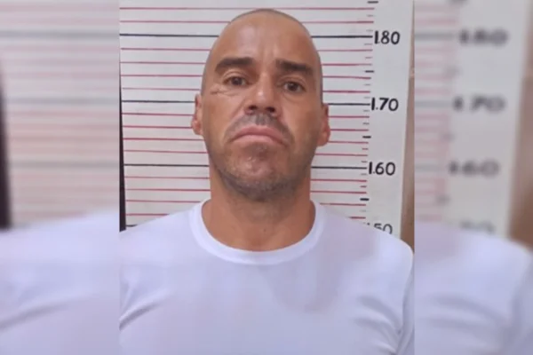 Estuprador que esfaqueou filho de namorada é procurado após fuga no DF