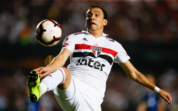 Pablo está descartado contra Inter e Tchê Tchê volta a treinar