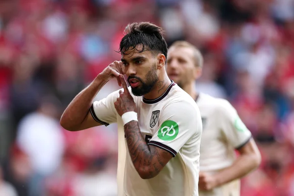 Foto colorida de Lucas Paquetá, do West Ham - Metrópoles